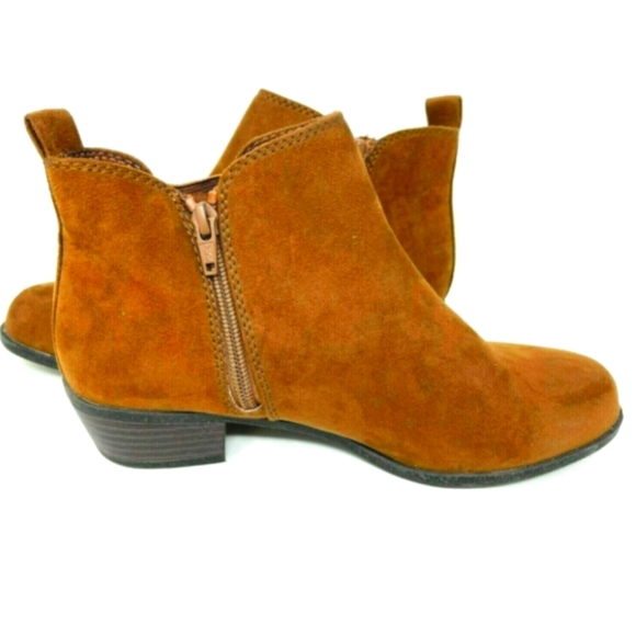 SO Avery Vegan Suede Ankle Boots in Terra Cotta - Picture 2 of 7
